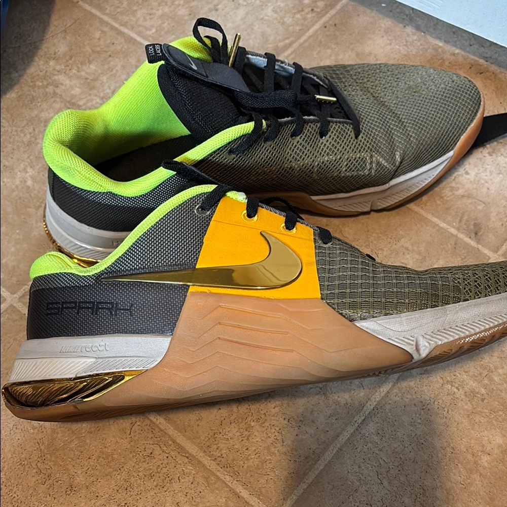 Nike Metcon Sneakers - Olive and Gold